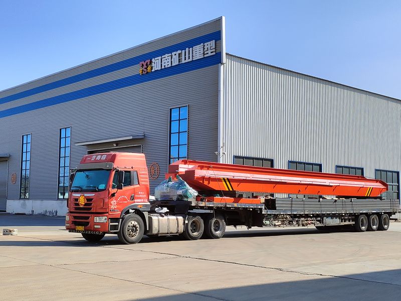 電動單梁起重機，LD20t-26.8m，4臺，發(fā)往石家莊交付客戶使用。