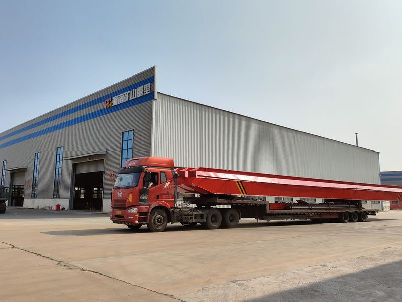 4臺電動單梁起重機，LD10t-26.53m，發(fā)往浙江交付客戶使用。